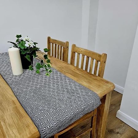 Wonderful Apartment In Wembley London Exterior foto