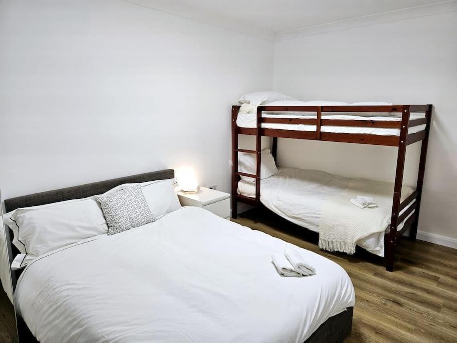 Wonderful Apartment In Wembley London Exterior foto